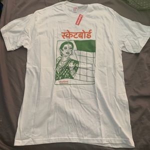 Supreme Tee size Large